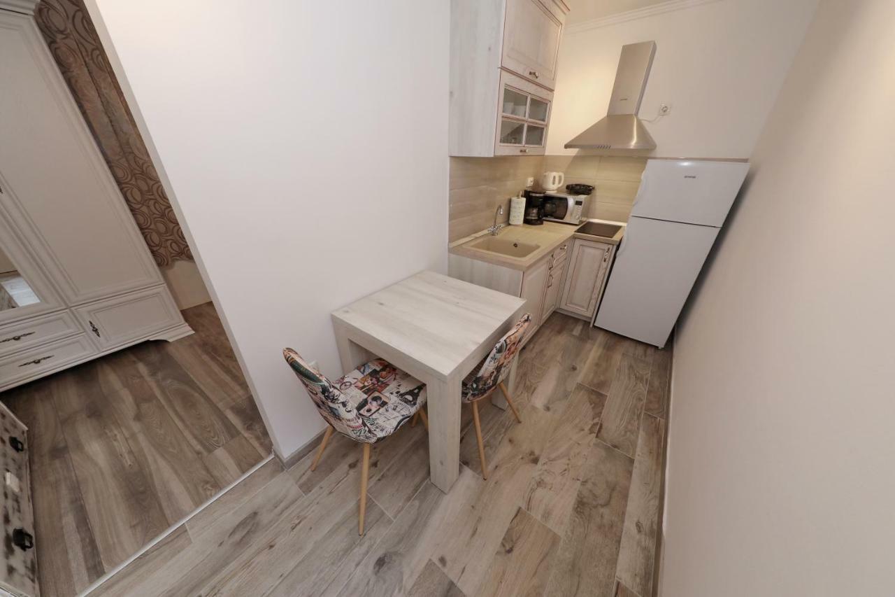 Pave Apartment *