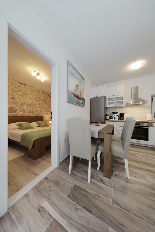 Pave Apartment
