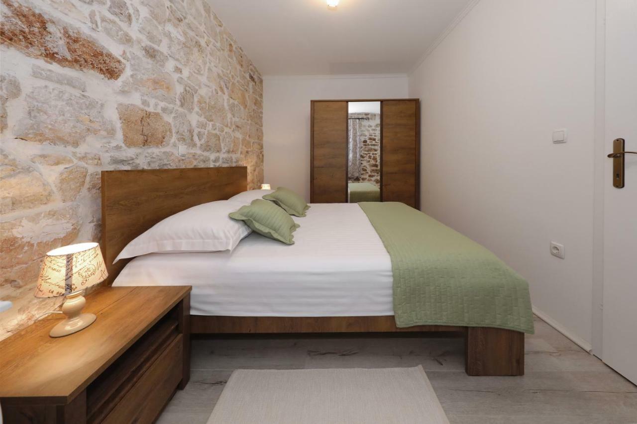 Pave Apartment *